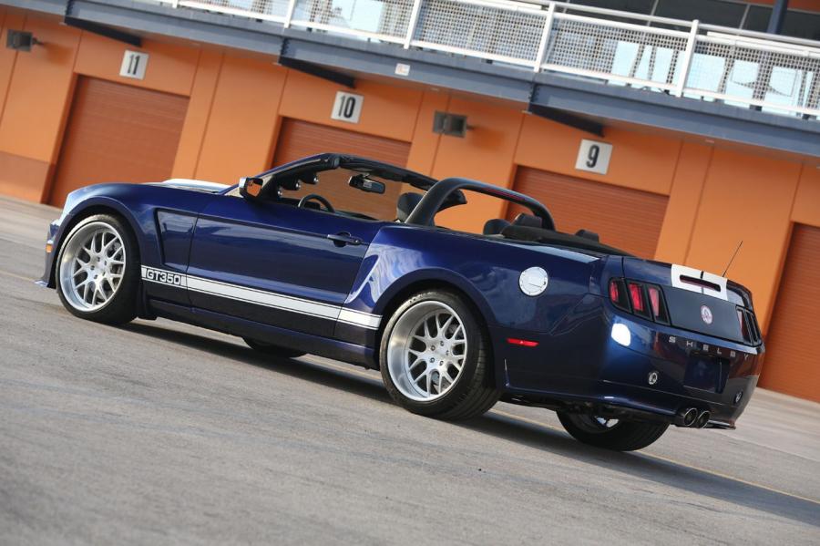  Shelby GT350 Convertible Number One 2012 года  (фото 38 из 41)